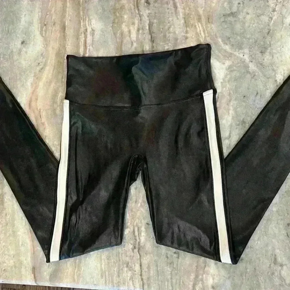 Women’s SPANX faux leather black / white stripe leggings- Size Medium - Picture 11 of 13